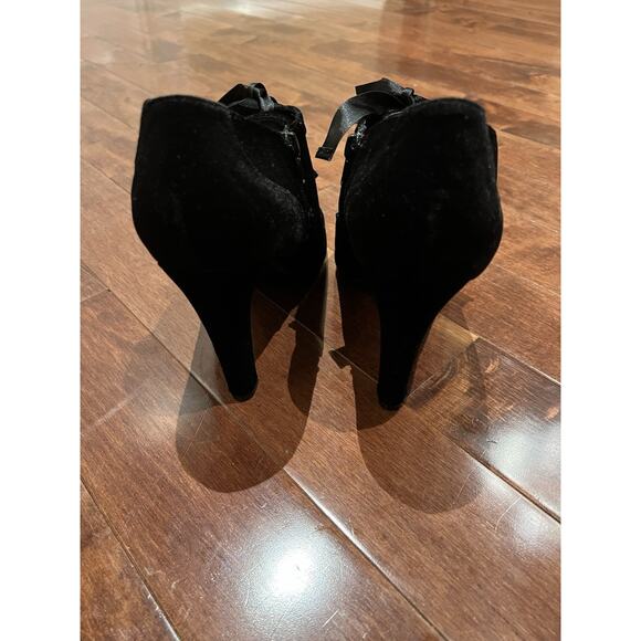 Kelly and Katie Black Open Toed Velvet Heeled Ankle Boot Sz 10 Bow tie Stiletto - Picture 6 of 16